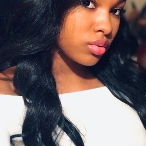 Meet your Posher, Denise